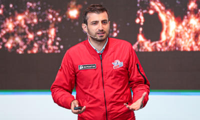 Selçuk BAYRAKTAR Kimdir?